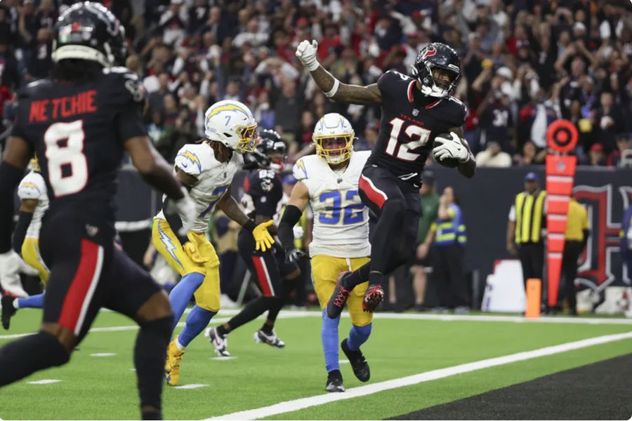 EspañolDenver Broncos y Pittsburgh Steelers fueron eliminados en la primera ronda de los playoffs